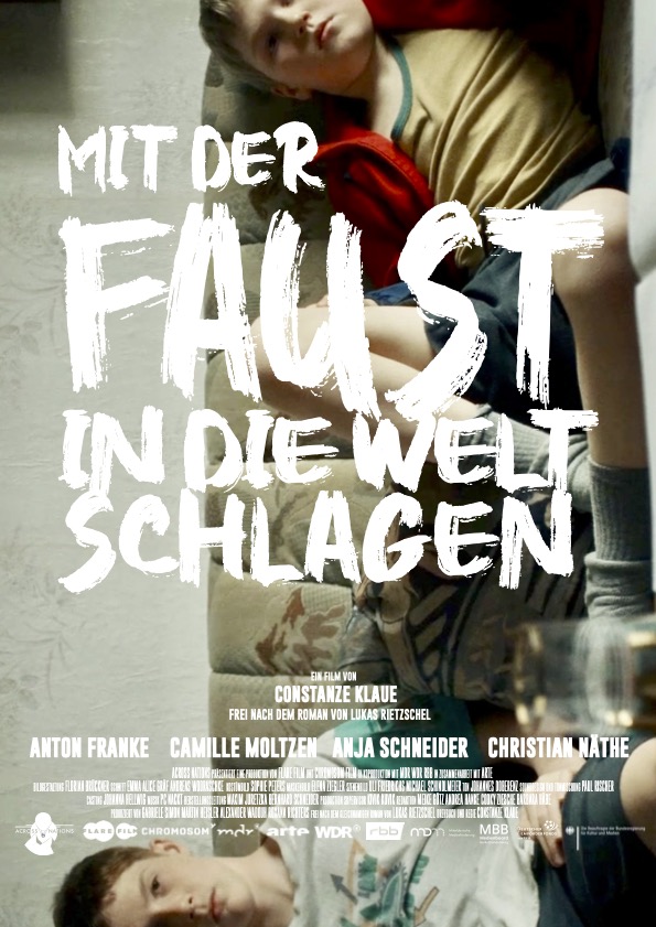 MIT DER FAUST IN DIE WELT SCHLAGEN